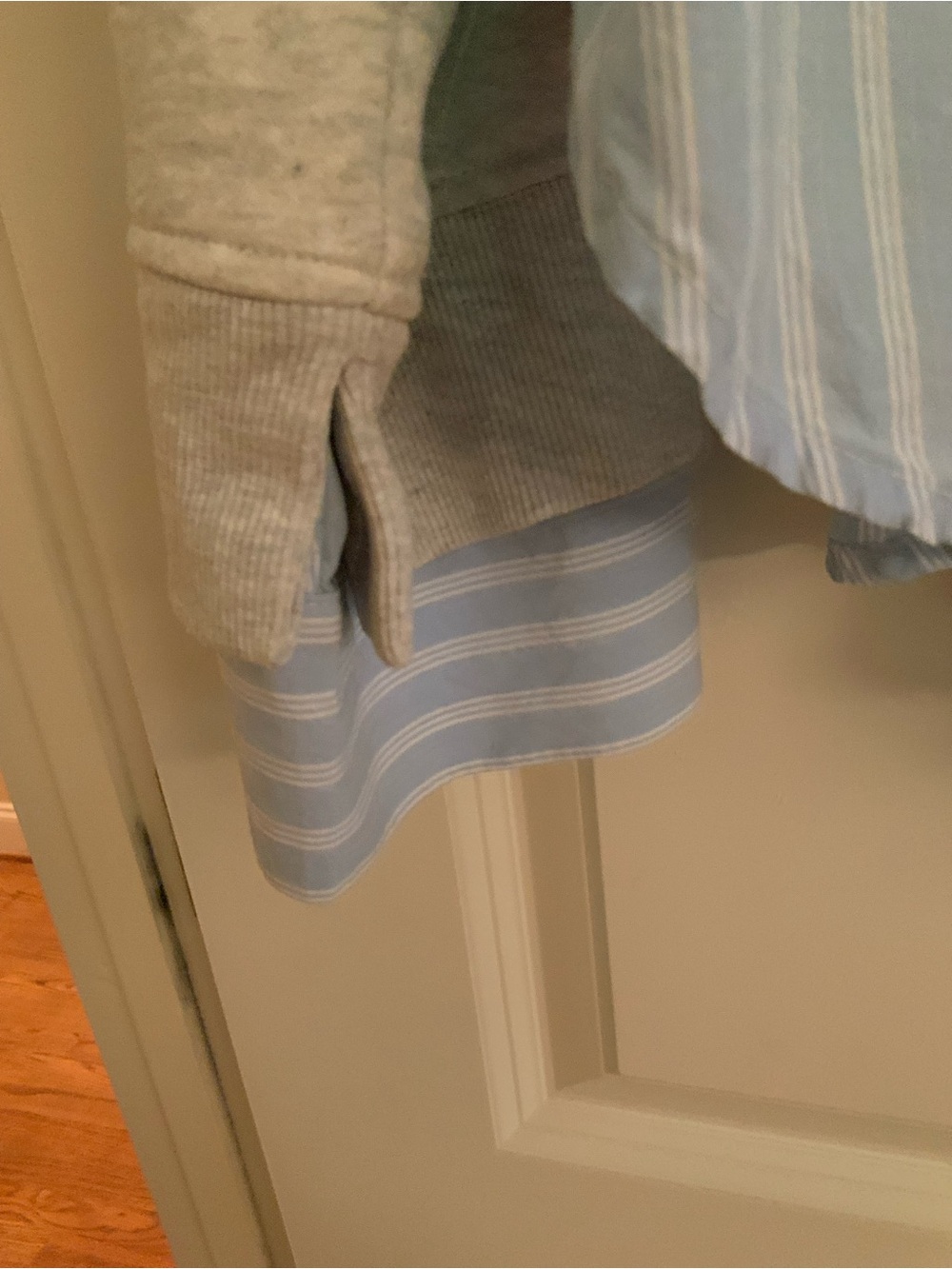 Ann Taylor Weekend Gray Sweatshirt + Blue Striped Button Down Combo Top XL - Picture 7 of 10